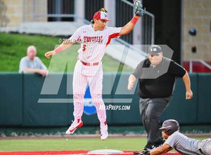Thumbnail 3 in Memorial vs. Pearland (UIL Baseball 6A Region 3 Regional Semifinal) photogallery.