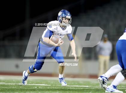 Thumbnail 2 in Rains vs. Madison (UIL 3A Division 1 Region 2 Bi-District) photogallery.
