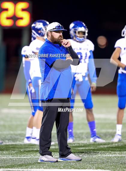 Thumbnail 3 in Rains vs. Madison (UIL 3A Division 1 Region 2 Bi-District) photogallery.