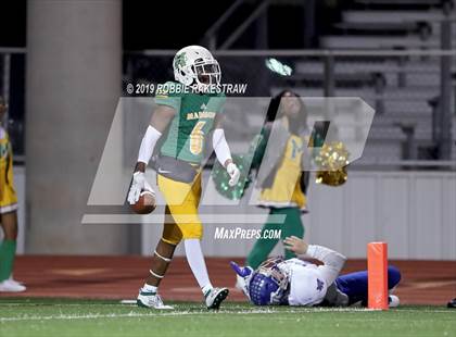 Thumbnail 3 in Rains vs. Madison (UIL 3A Division 1 Region 2 Bi-District) photogallery.