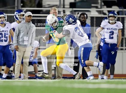 Thumbnail 2 in Rains vs. Madison (UIL 3A Division 1 Region 2 Bi-District) photogallery.