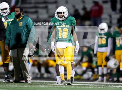 Thumbnail 1 in Rains vs. Madison (UIL 3A Division 1 Region 2 Bi-District) photogallery.