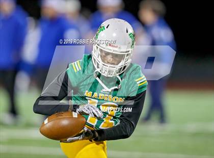 Thumbnail 2 in Rains vs. Madison (UIL 3A Division 1 Region 2 Bi-District) photogallery.