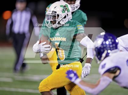 Thumbnail 1 in Rains vs. Madison (UIL 3A Division 1 Region 2 Bi-District) photogallery.