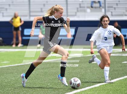 Thumbnail 2 in Bentonville vs Conway (AAA 6A Second Round Playoff) photogallery.