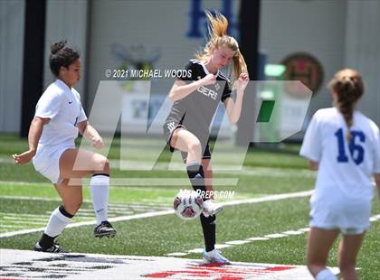 Thumbnail 3 in Bentonville vs Conway (AAA 6A Second Round Playoff) photogallery.