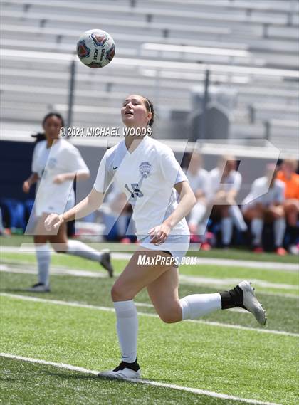 Thumbnail 2 in Bentonville vs Conway (AAA 6A Second Round Playoff) photogallery.