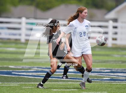 Thumbnail 2 in Bentonville vs Conway (AAA 6A Second Round Playoff) photogallery.