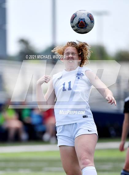 Thumbnail 1 in Bentonville vs Conway (AAA 6A Second Round Playoff) photogallery.