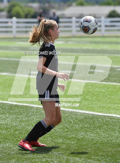 Thumbnail 1 in Bentonville vs Conway (AAA 6A Second Round Playoff) photogallery.