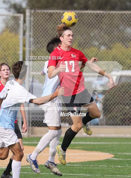 Thumbnail 3 in High Tech San Diego vs. Santa Fe Christian photogallery.
