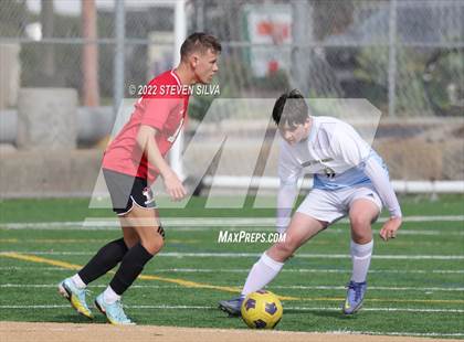 Thumbnail 3 in High Tech San Diego vs. Santa Fe Christian photogallery.