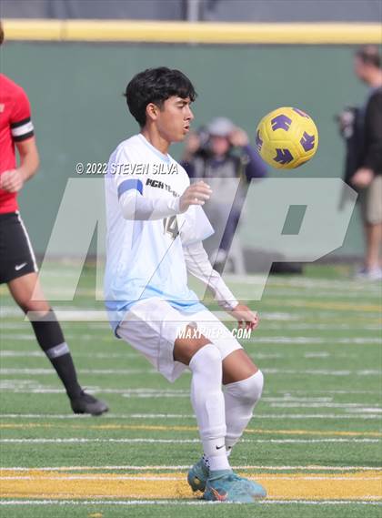 Thumbnail 1 in High Tech San Diego vs. Santa Fe Christian photogallery.