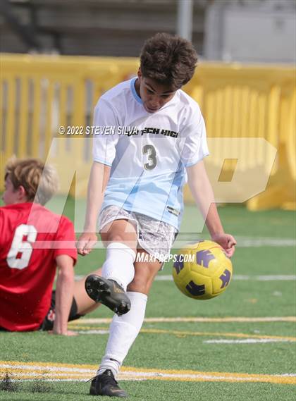 Thumbnail 1 in High Tech San Diego vs. Santa Fe Christian photogallery.
