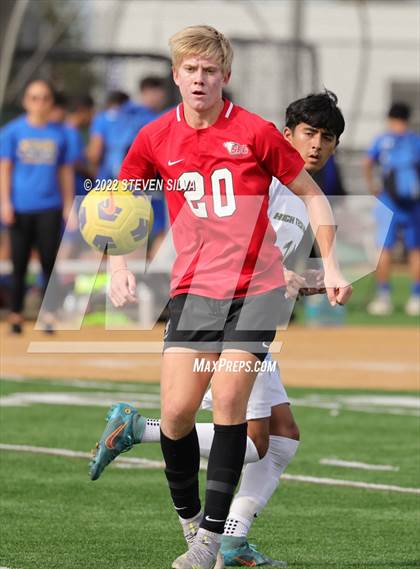 Thumbnail 3 in High Tech San Diego vs. Santa Fe Christian photogallery.