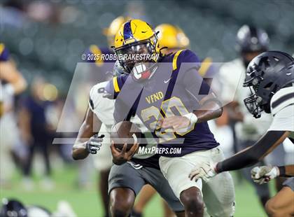 Thumbnail 3 in Martin @ Lamar photogallery.