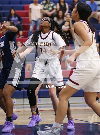 Thumbnail 2 in Point Loma vs. Madison (CIF SDS D3 Championship) photogallery.