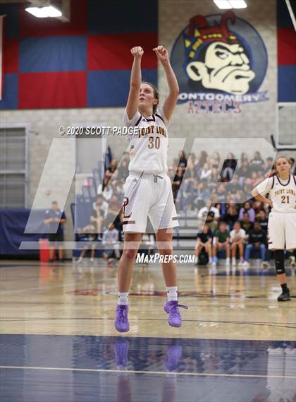 Thumbnail 1 in Point Loma vs. Madison (CIF SDS D3 Championship) photogallery.