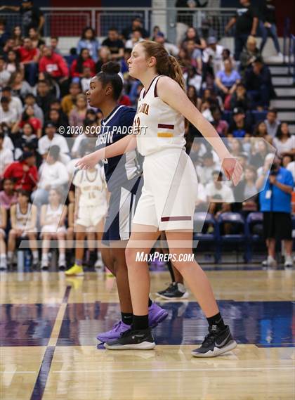Thumbnail 2 in Point Loma vs. Madison (CIF SDS D3 Championship) photogallery.