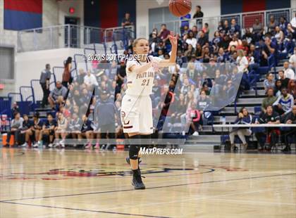 Thumbnail 2 in Point Loma vs. Madison (CIF SDS D3 Championship) photogallery.