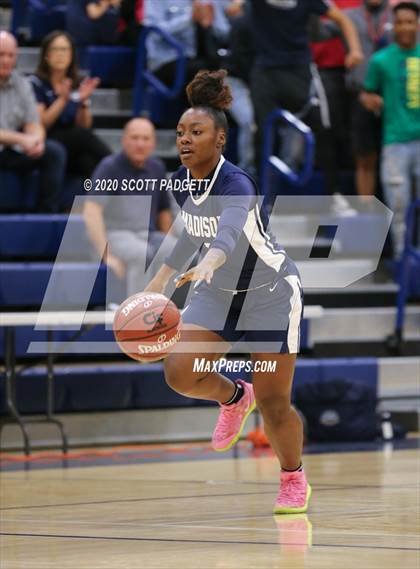 Thumbnail 2 in Point Loma vs. Madison (CIF SDS D3 Championship) photogallery.