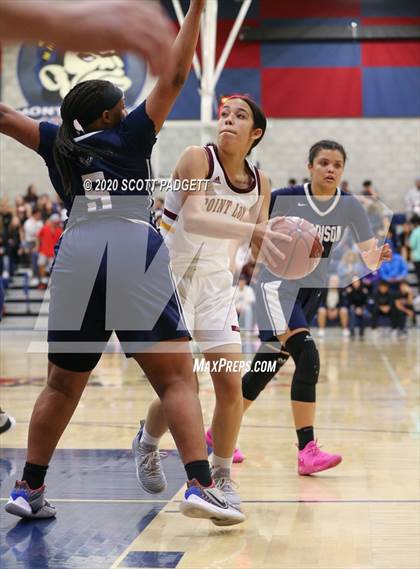 Thumbnail 2 in Point Loma vs. Madison (CIF SDS D3 Championship) photogallery.