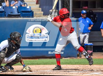 Thumbnail 3 in La Habra vs. Elsinore (CIF SS DIV 6 Championship) photogallery.