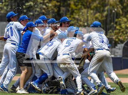 Thumbnail 2 in La Habra vs. Elsinore (CIF SS DIV 6 Championship) photogallery.