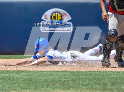 Thumbnail 1 in La Habra vs. Elsinore (CIF SS DIV 6 Championship) photogallery.