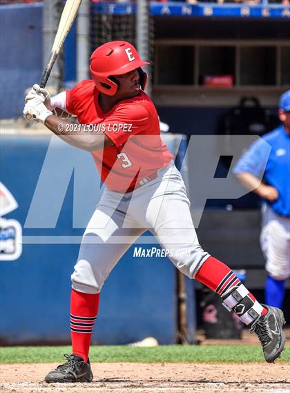 Thumbnail 2 in La Habra vs. Elsinore (CIF SS DIV 6 Championship) photogallery.