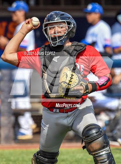 Thumbnail 1 in La Habra vs. Elsinore (CIF SS DIV 6 Championship) photogallery.