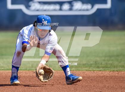 Thumbnail 3 in La Habra vs. Elsinore (CIF SS DIV 6 Championship) photogallery.