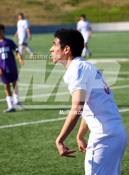 Thumbnail 2 in Gustine vs. Denair (CIF SJS D6 Finals) photogallery.