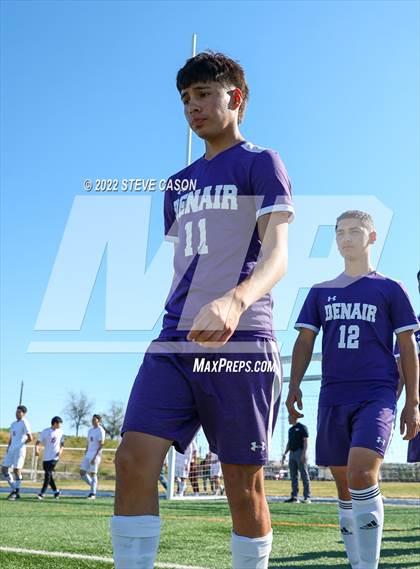 Thumbnail 3 in Gustine vs. Denair (CIF SJS D6 Finals) photogallery.