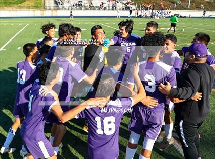 Thumbnail 2 in Gustine vs. Denair (CIF SJS D6 Finals) photogallery.