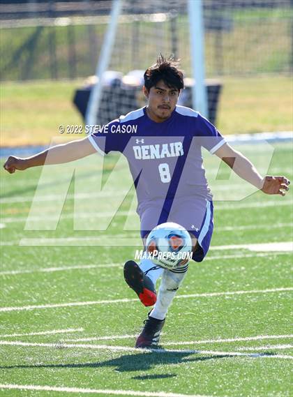 Thumbnail 2 in Gustine vs. Denair (CIF SJS D6 Finals) photogallery.