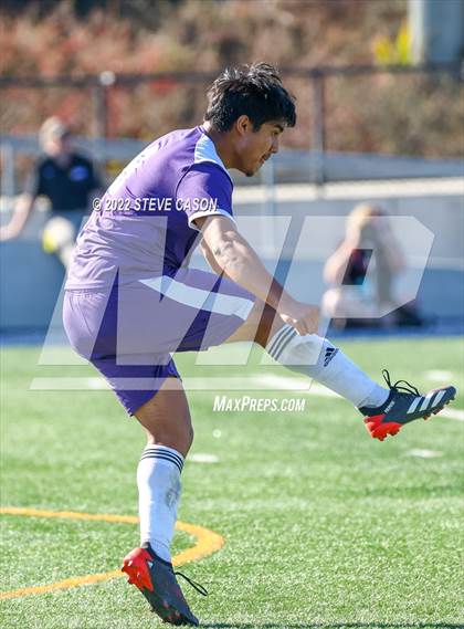 Thumbnail 2 in Gustine vs. Denair (CIF SJS D6 Finals) photogallery.
