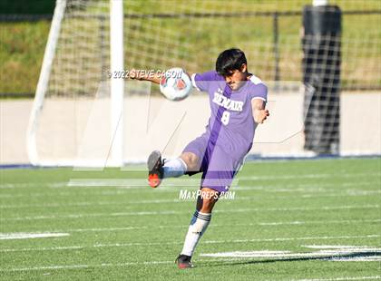 Thumbnail 3 in Gustine vs. Denair (CIF SJS D6 Finals) photogallery.
