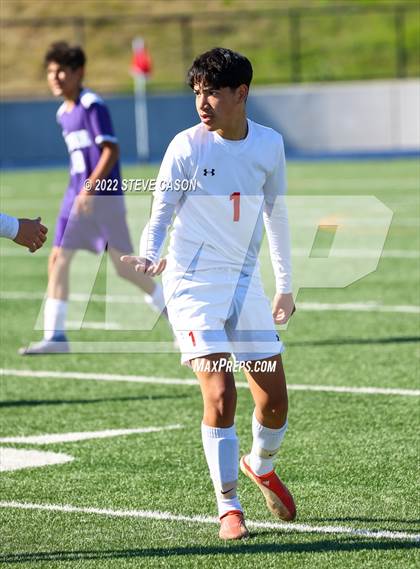 Thumbnail 2 in Gustine vs. Denair (CIF SJS D6 Finals) photogallery.