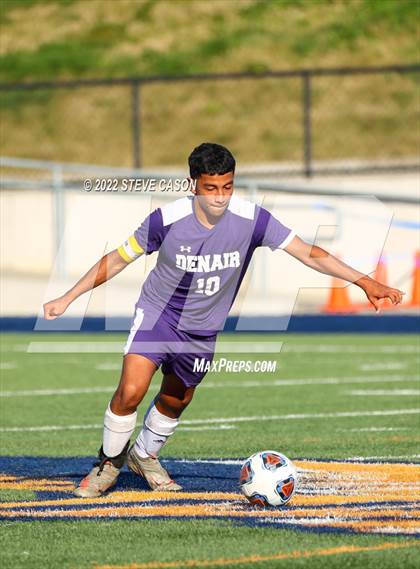 Thumbnail 2 in Gustine vs. Denair (CIF SJS D6 Finals) photogallery.