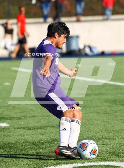 Thumbnail 3 in Gustine vs. Denair (CIF SJS D6 Finals) photogallery.