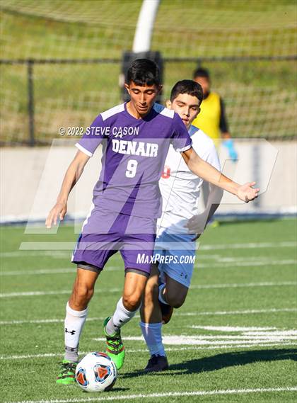 Thumbnail 1 in Gustine vs. Denair (CIF SJS D6 Finals) photogallery.