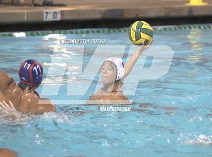 Thumbnail 3 in Great Oak vs Chaparral photogallery.