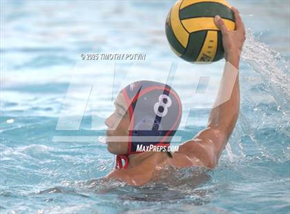 Thumbnail 2 in Great Oak vs Chaparral photogallery.