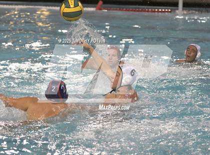 Thumbnail 2 in Great Oak vs Chaparral photogallery.