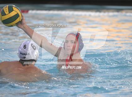 Thumbnail 3 in Great Oak vs Chaparral photogallery.