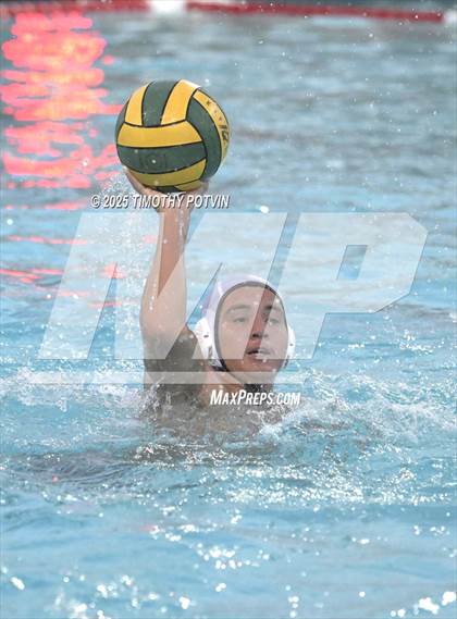 Thumbnail 3 in Great Oak vs Chaparral photogallery.