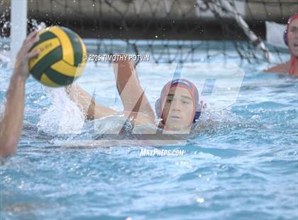 Thumbnail 3 in Great Oak vs Chaparral photogallery.