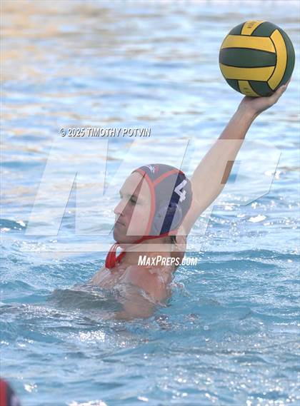 Thumbnail 1 in Great Oak vs Chaparral photogallery.
