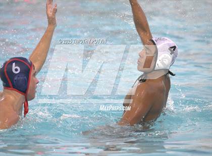 Thumbnail 3 in Great Oak vs Chaparral photogallery.